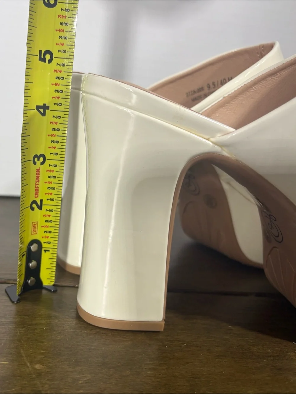 NEW Chinese Laundry Ditzy Platform Sandal In Cream Size 9.5